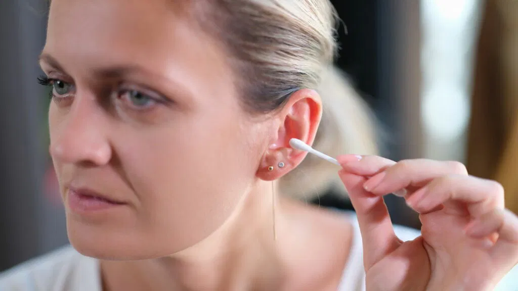 Symptoms of ear wax removal